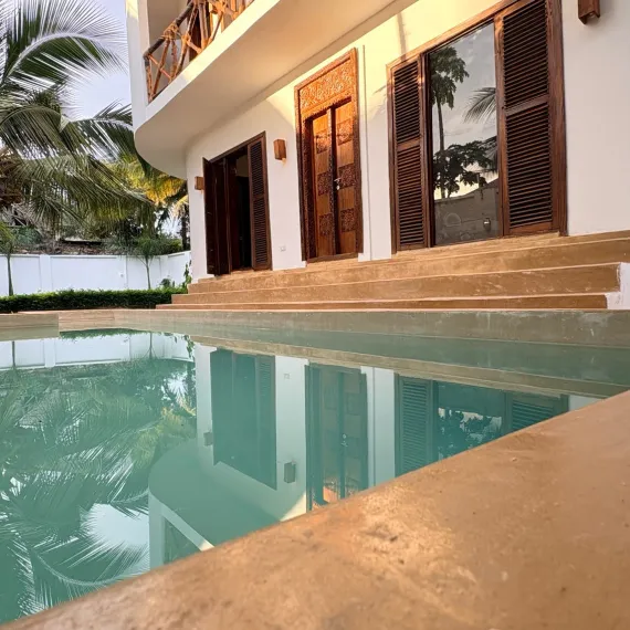 NoyaAfrika Kendwa Boutique Hotel - swimming pool and guest house